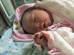 ��ϲ½����ϲ��һŮ' /></a></div>
		<div class=